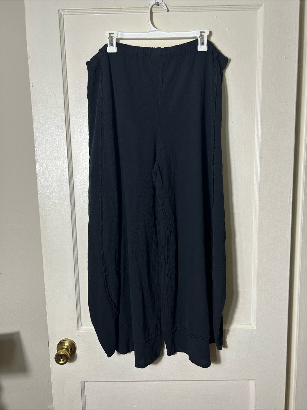 Oh my gauze black ultra wide leg pull on pants size 2 or US L/XL flawed lantern - Picture 8 of 10
